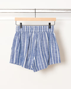 Trail Short Chambray Blue