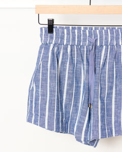 Trail Short Chambray Blue